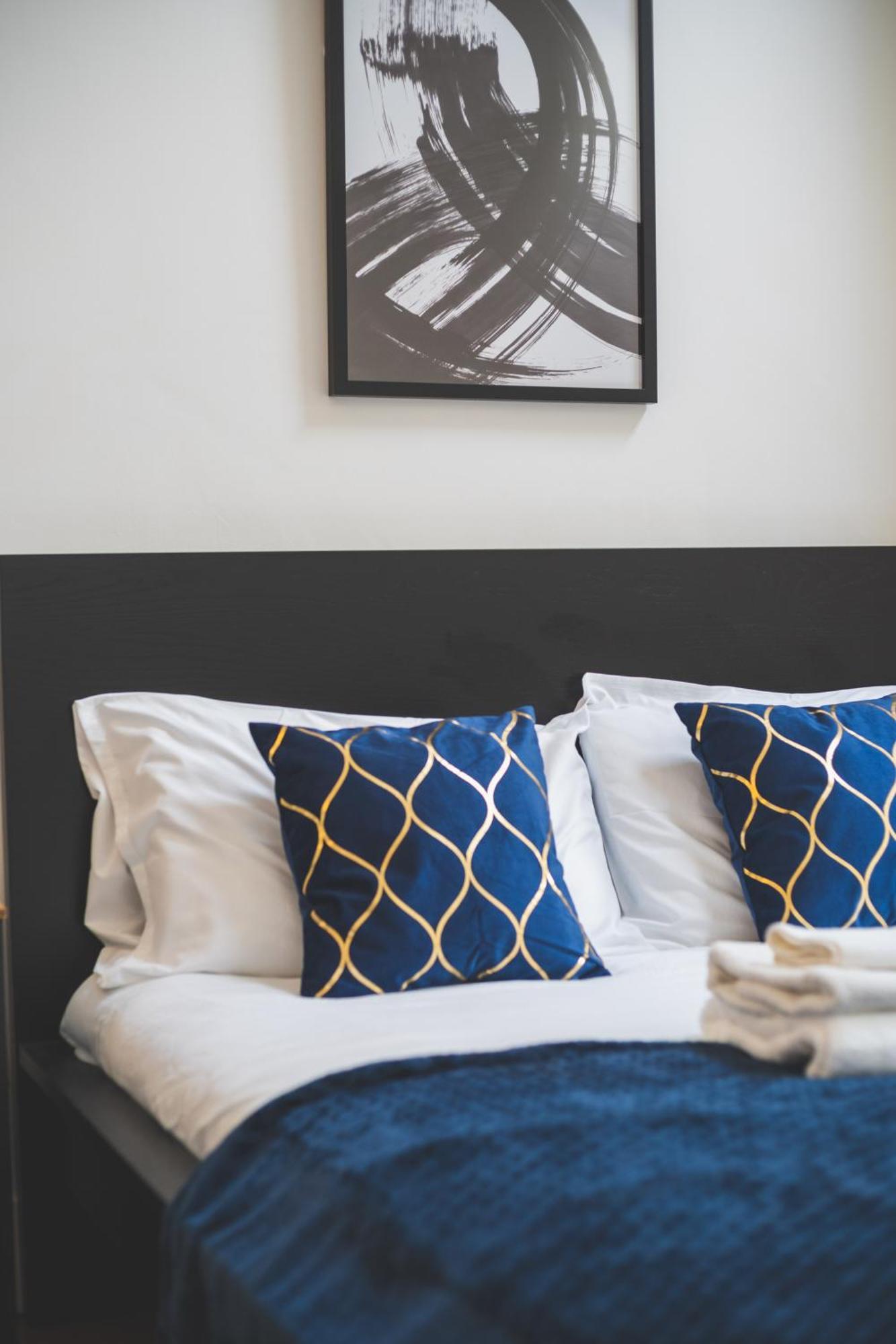 The Deluxe Barbican Duplex Apartment London
